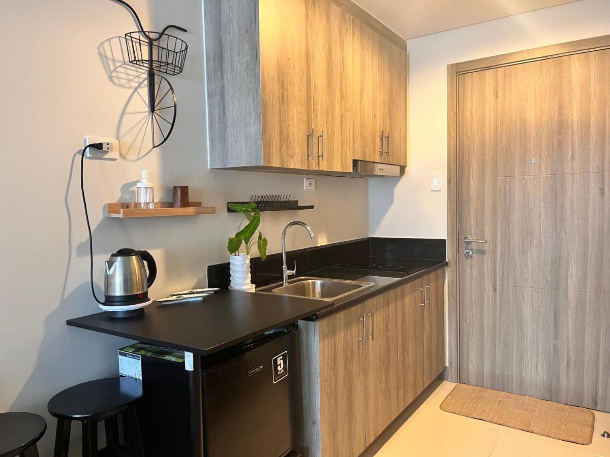 Cozycoaststay By Appletravelbeyondph Pasay Exterior photo